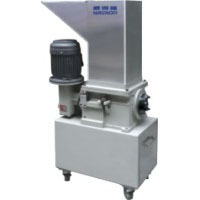 Plastic Grinder-Side-prensado lento (baja velocidad) Plastic Grinder-es importante para la granulación de los distintos corredores, bebederos y desertó productos de máquina de moldeo por inyección de plástico.